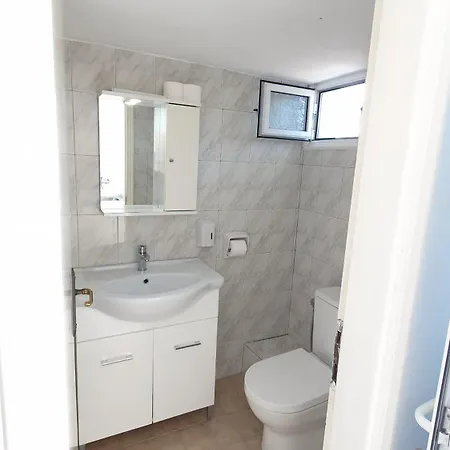 Nikos Sea View Apartament